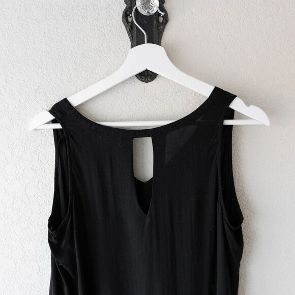Old Navy Black Sleeveless Popover Blouse | Size Large | High-Low Rounded Hem - Picture 5 of 7